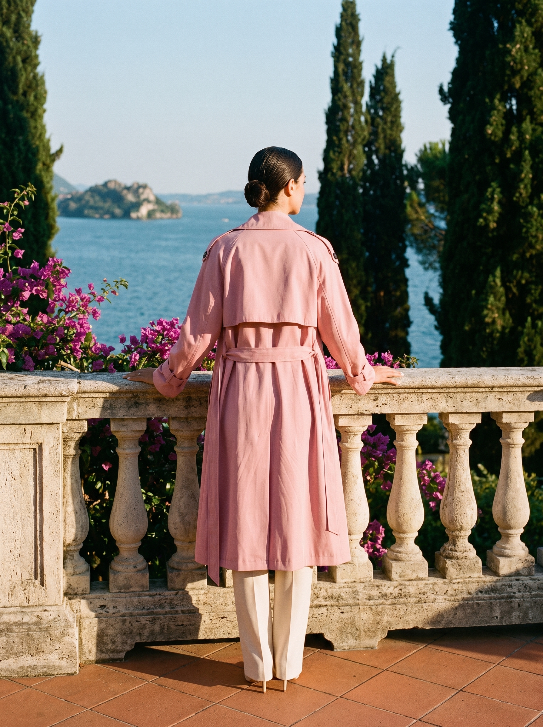 Pink lightweight trench coat full body back view — Aveloire