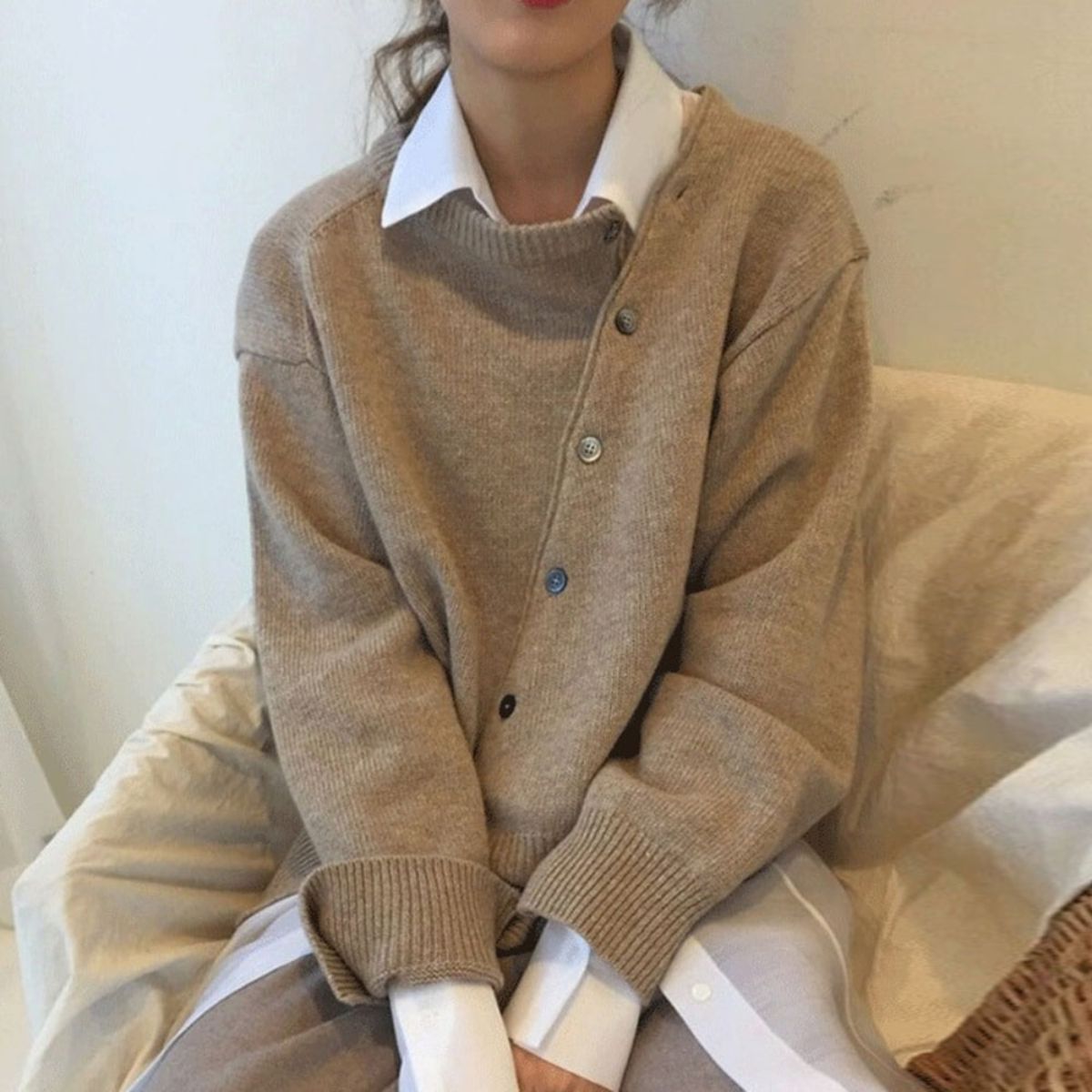 Women's asymmetric button knit cardigan — old money style, Aveloire