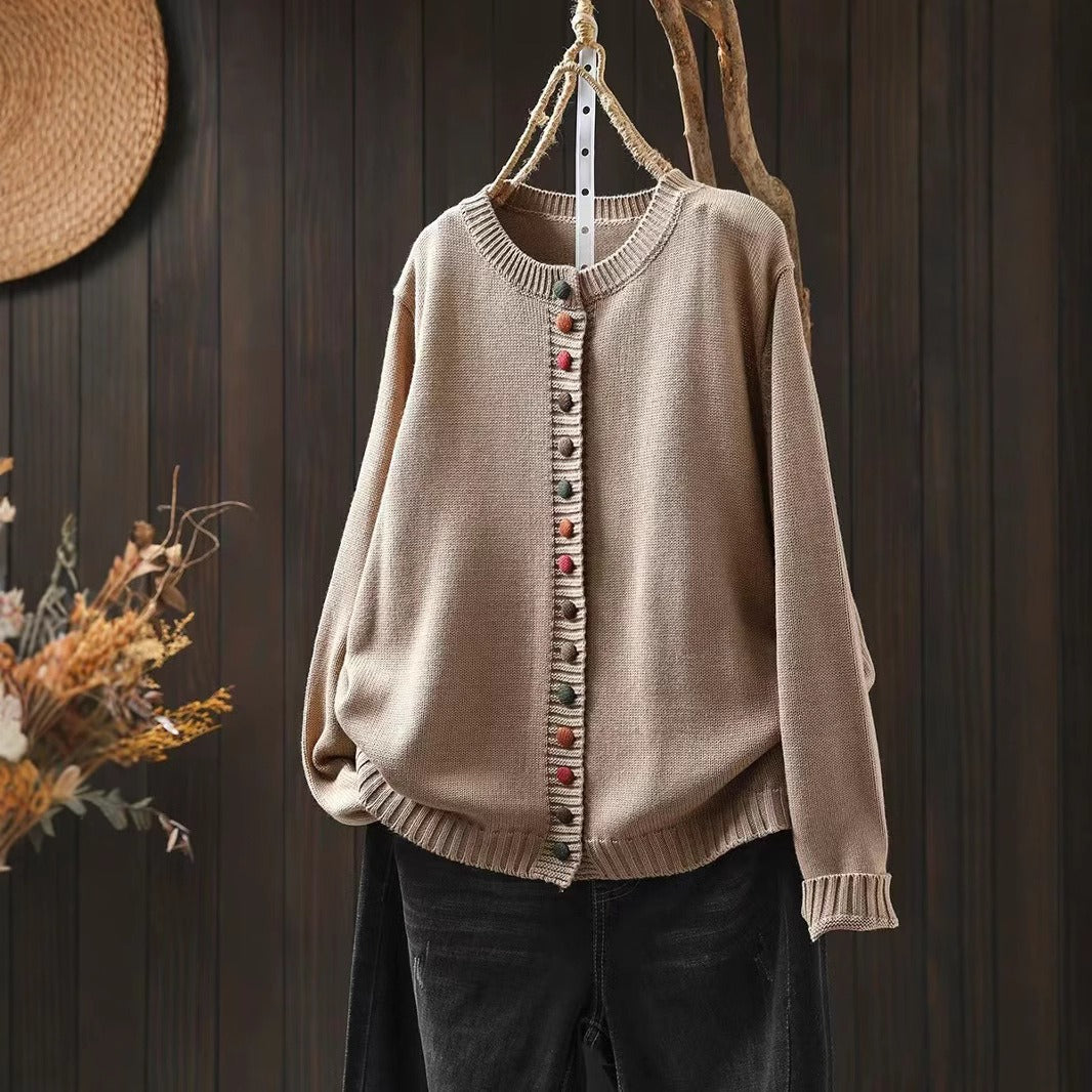Women's round neck button cardigan — studio view 15, Aveloire